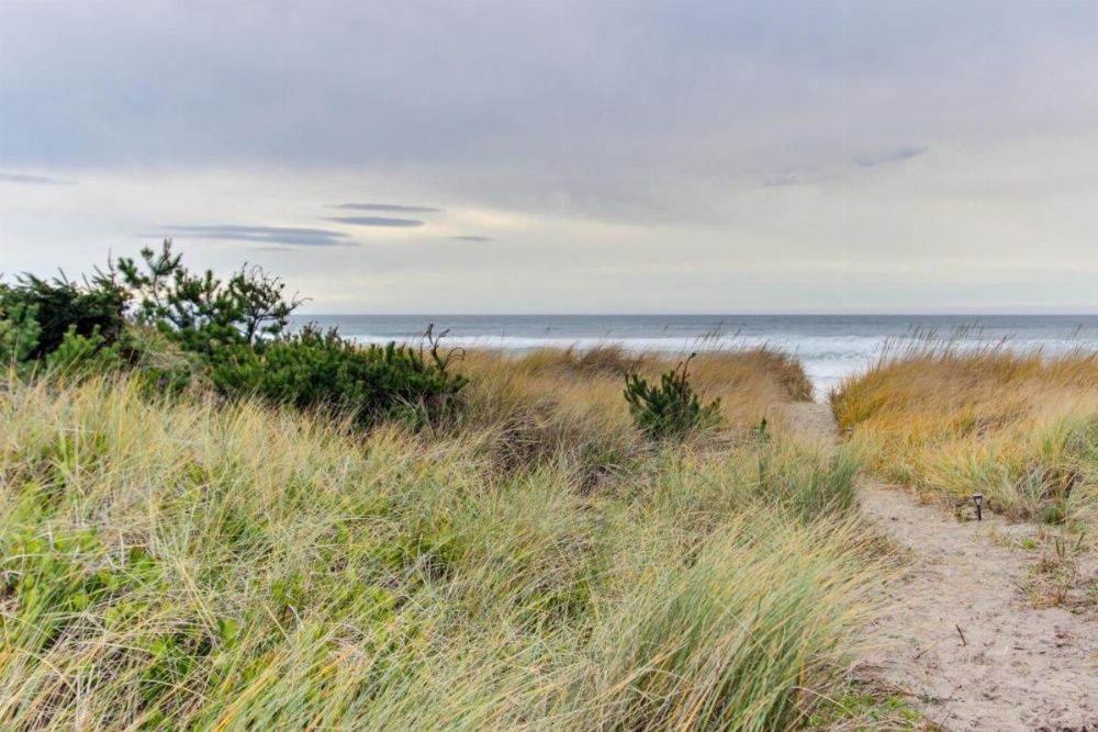Second Tide - Oceanview Cottage Image 17