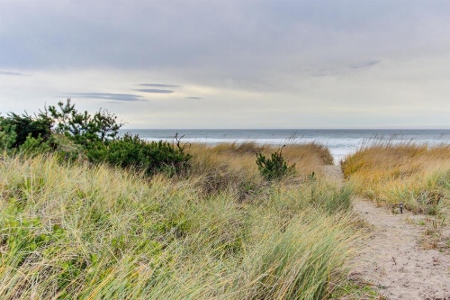 Second Tide - Oceanview Cottage image 17