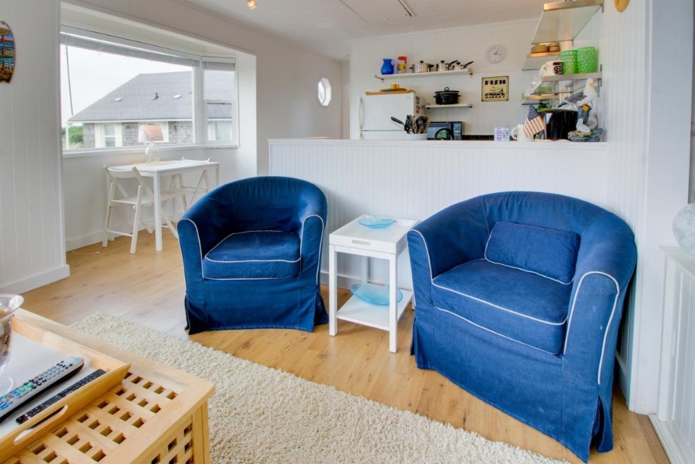 Second Tide - Oceanview Cottage