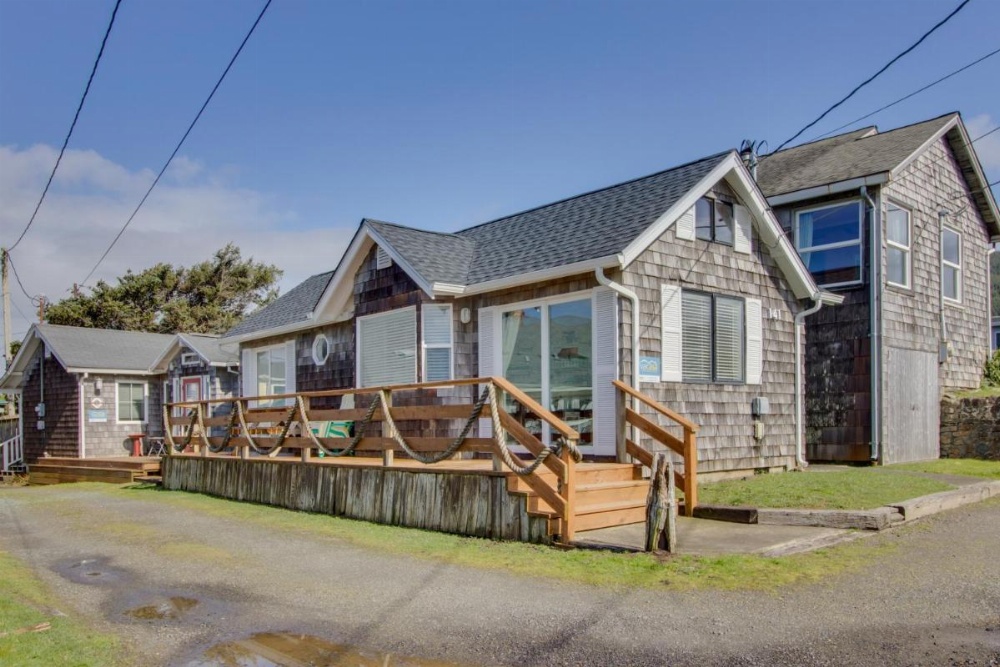 Second Tide - Oceanview Cottage Image 6